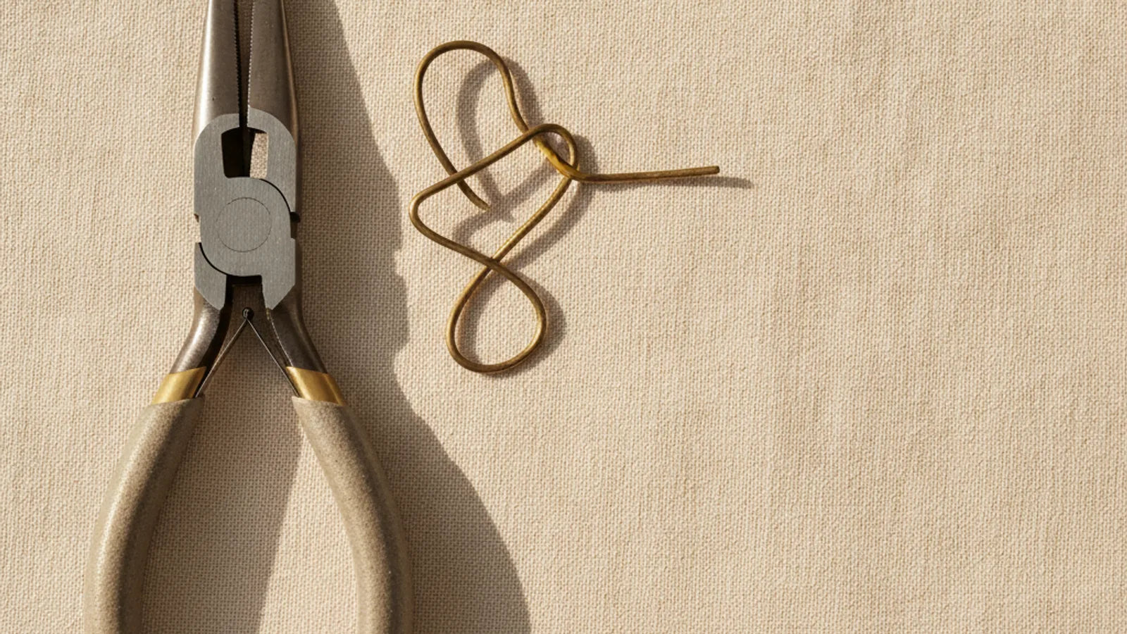 Parallel-Action Pliers
