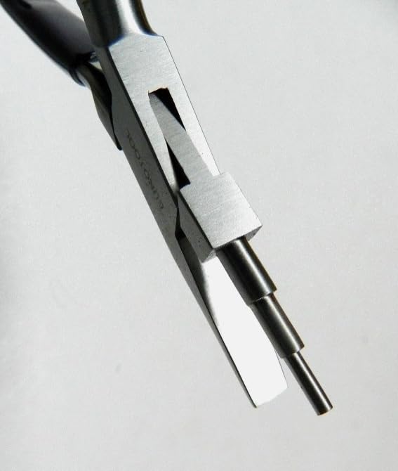 Close-up of the three round looping steps on the stainless steel jewellery pliers.
