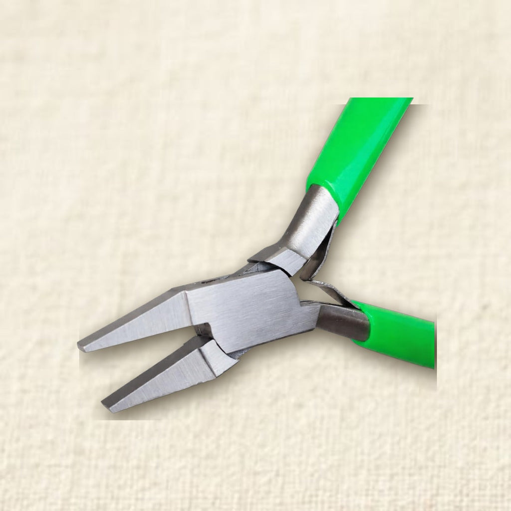 Short/ Small Flat Nose Pliers for Jewellery Making, PVC Handle, 125mm, Smooth Jaw Pliers for Beading and Crafts