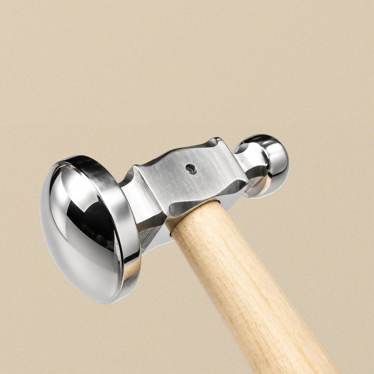 Chasing hammer head with a 22 mm full domed face