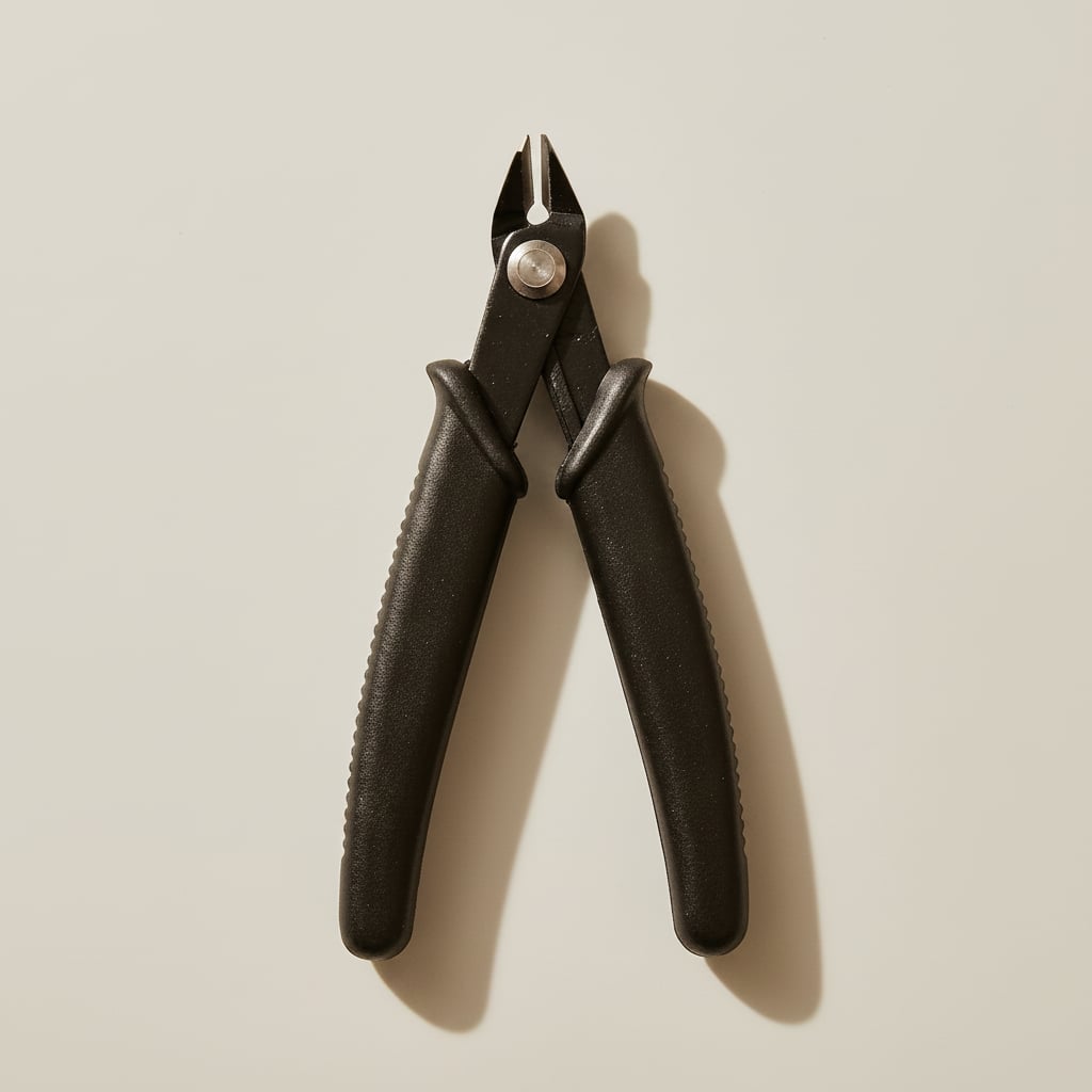 Economy 5-inch slim line diagonal cutters for jewellery wire work