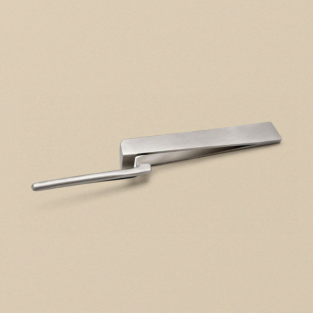 Stand-up cross lock tweezers with raised serrated tips, 6.5 inch