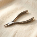 Polished stainless steel round nose jewellery pliers, 5.5 inch, for wire crafting and silversmithing