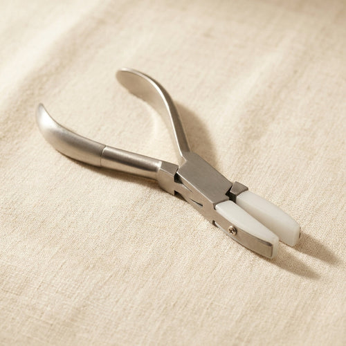 Flat-nosed nylon jaw pliers, 6-inch stainless steel jewellery making tool with 12mm wide jaws