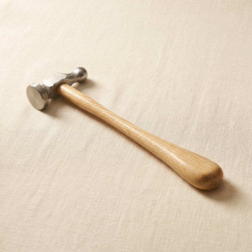 32mm flat-faced texturing hammer for jewellery making with wooden handle