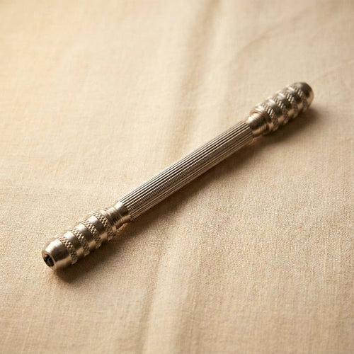 4.5-inch double-ended pin vise for holding small drills and pins, with 0-1mm and 1.5-2.5mm chucks.