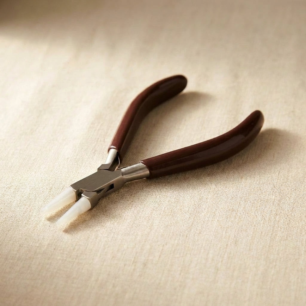 Ergonomic nylon round nose pliers, 5.5 inch stainless steel for jewellery crafts