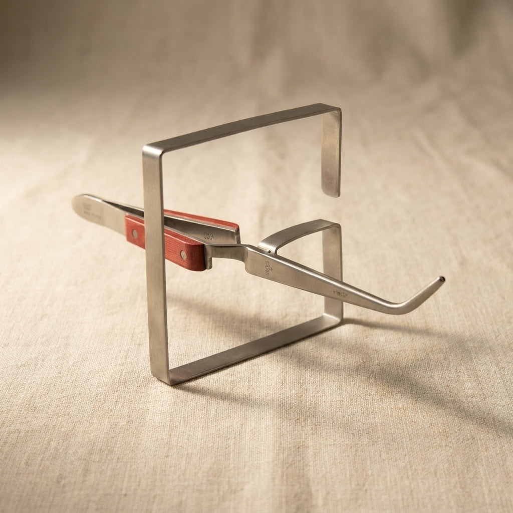 Stainless steel cross lock tweezers with curved tip and stand, for hands-free soldering and jewellery making