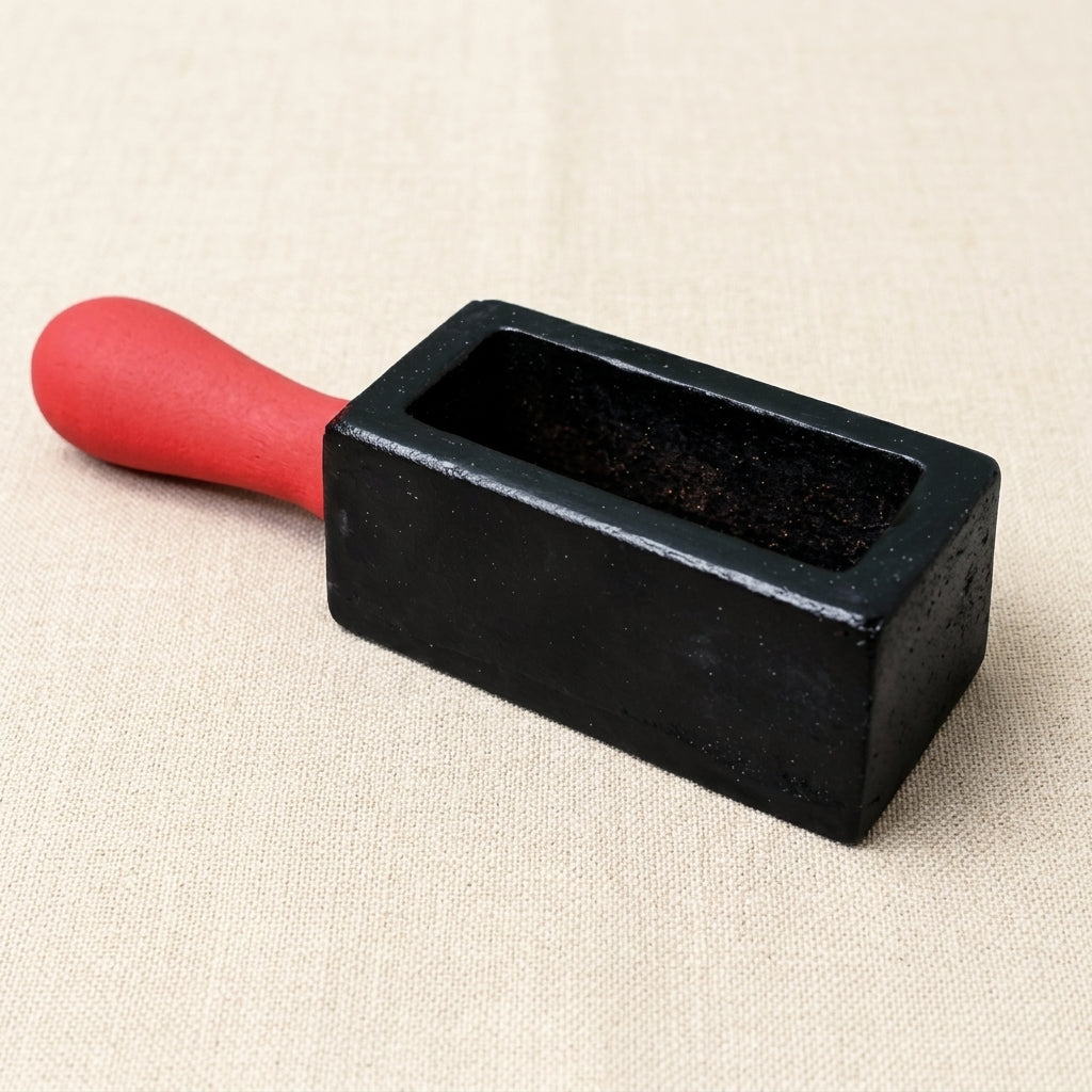 Large cast iron ingot mould for melting silver and gold bars, 35mm high.