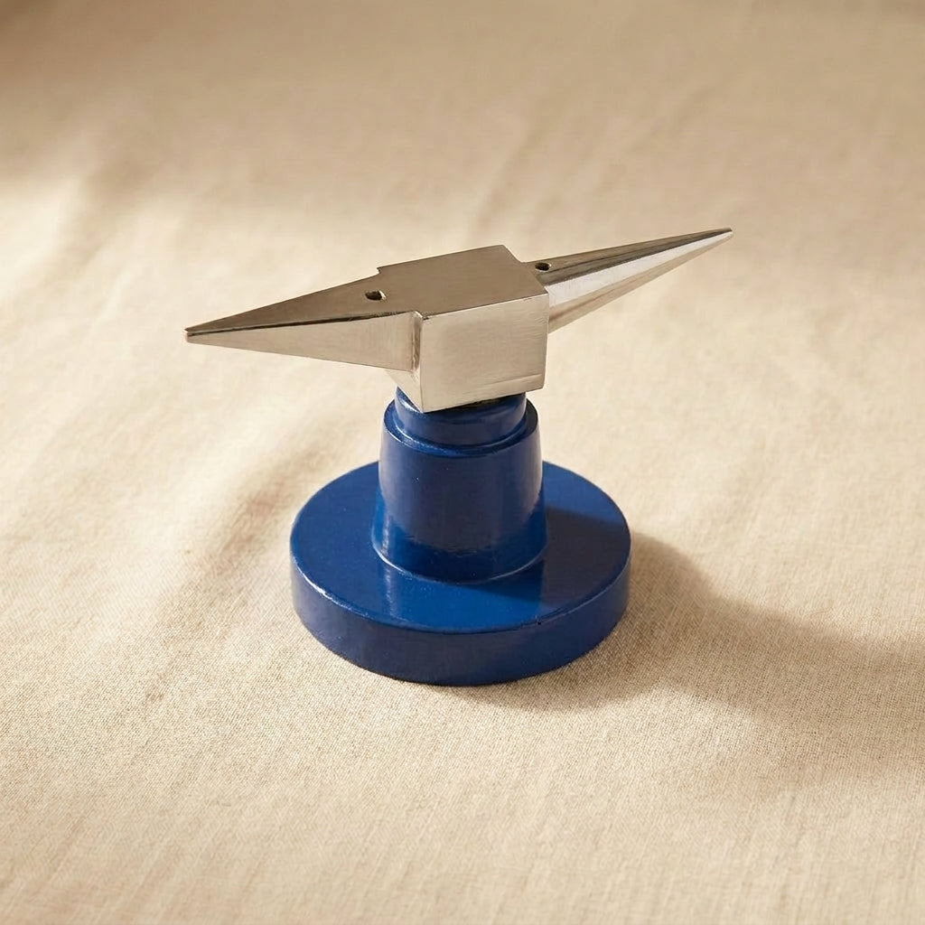 Miniature horn anvil with base for jewellery forming and dapping