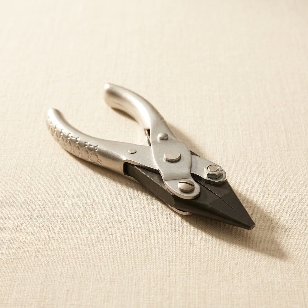 Parallel action chain nose pliers, 125mm, smooth jaws, for jewellery making.