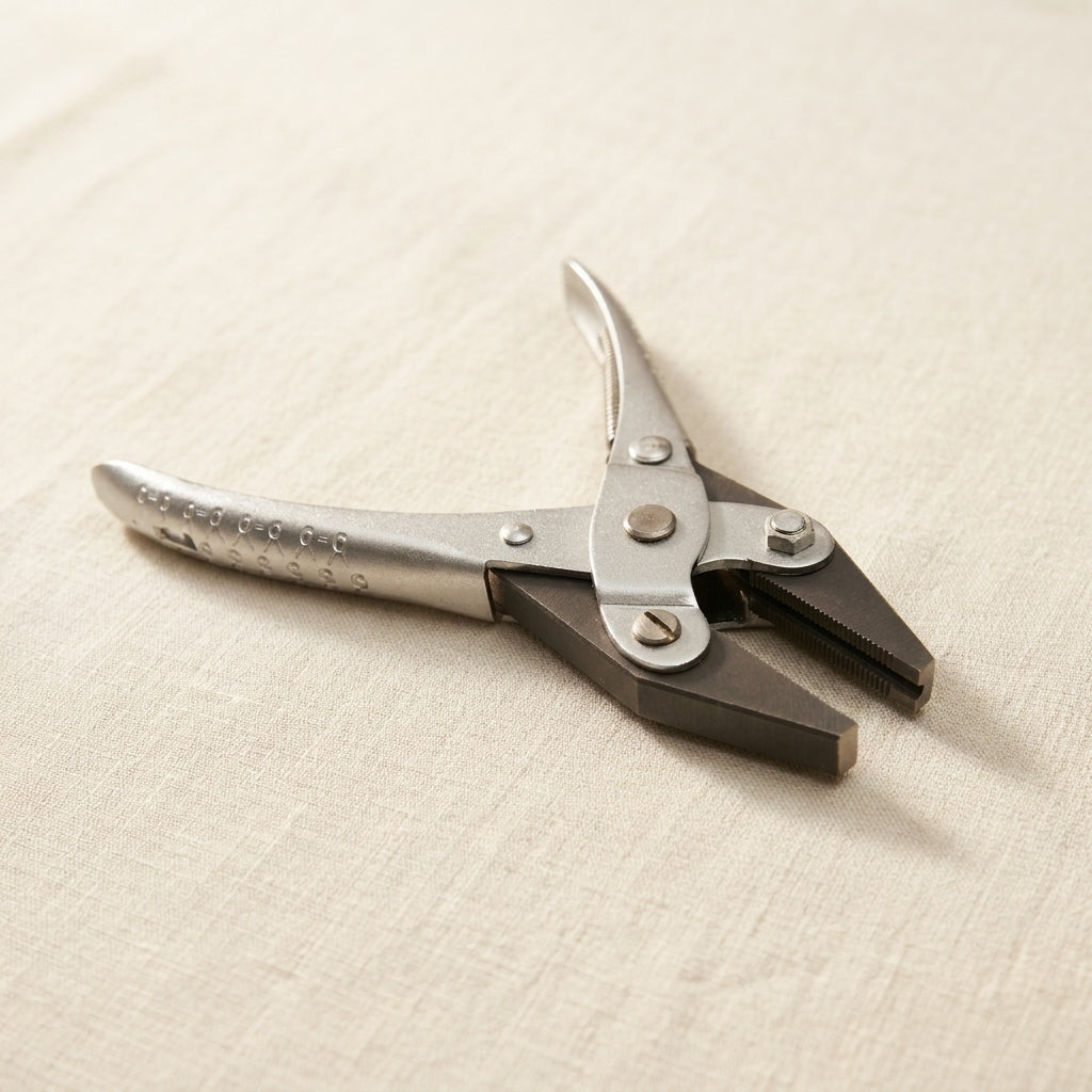 140mm parallel action flat nose pliers, serrated and grooved jaws for jewellery making