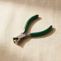 Professional 4.5 inch stainless steel end cutting pliers with PVC handles for jewellery making