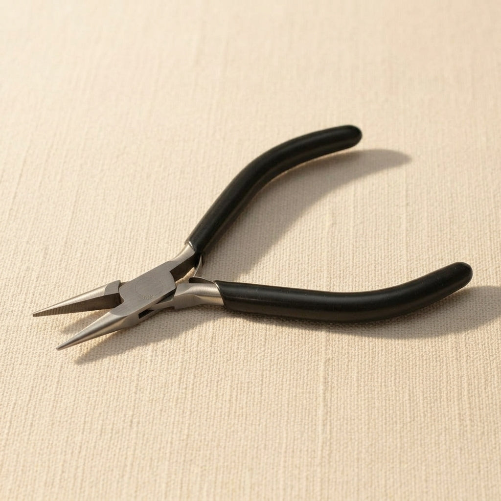 Stainless steel jeweller's pliers for removing ring claws and stones, parallel-action design