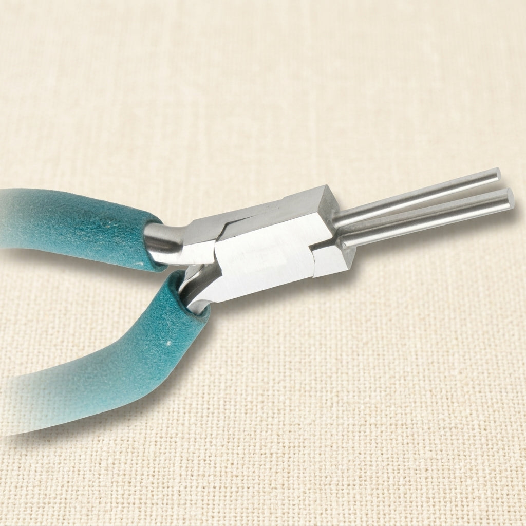 Oval jewellery making pliers with two parallel jaws for creating loops and bails.