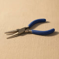 Stainless steel parallel-action pliers for making 2-8mm jewellery loops